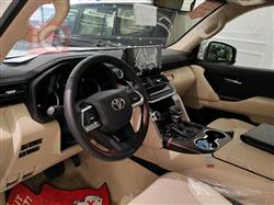 تۆیۆتا لاند کروزەر